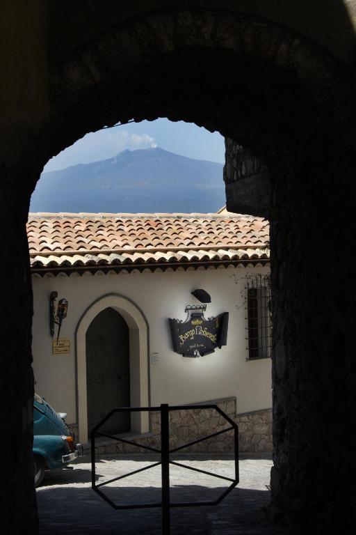 Borgo Medievale Castelmola Exterior foto